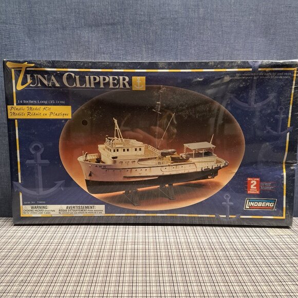 Lindberg Tuna Clipper Model Kit # 70896 - Picture 1 of 4